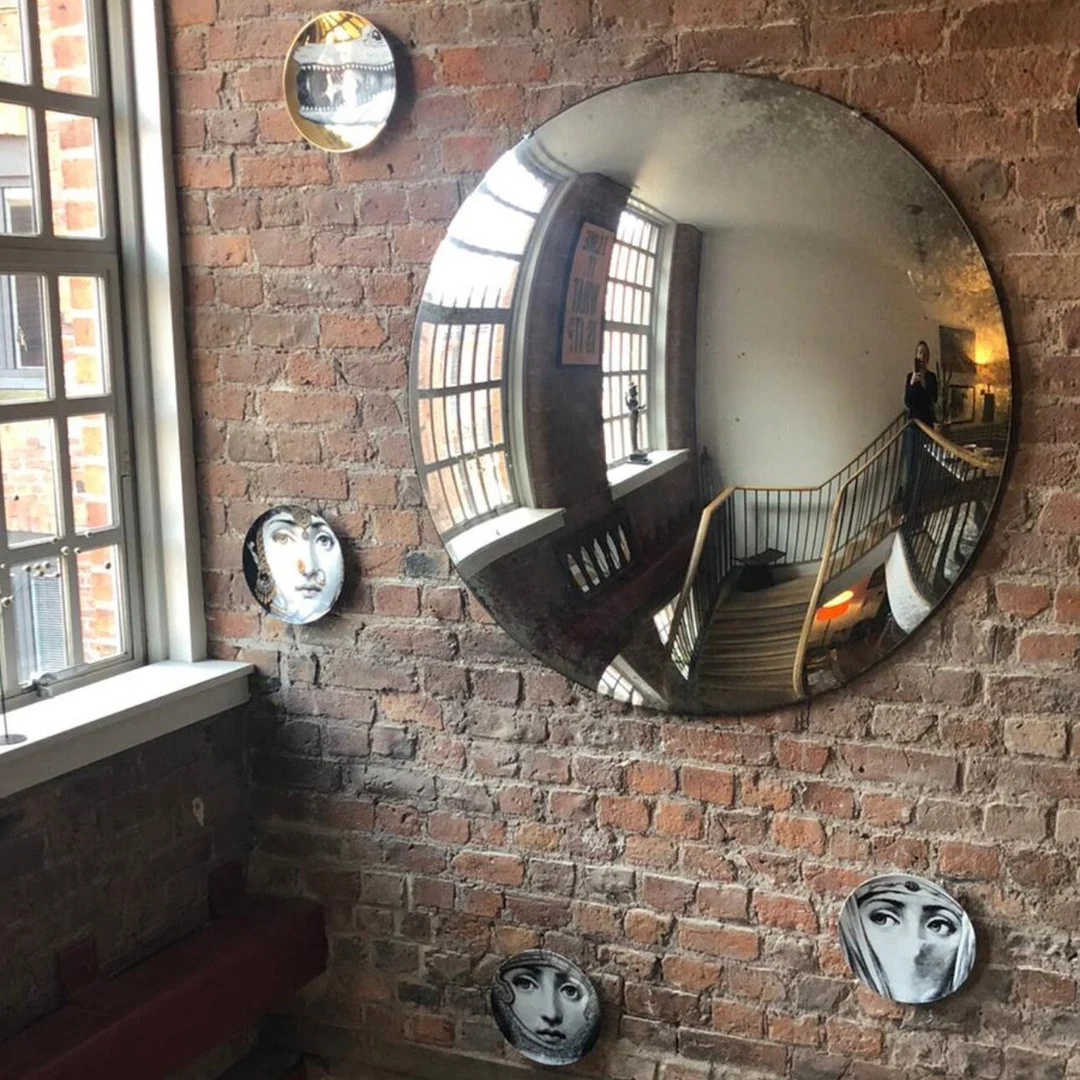 Convex Mirror