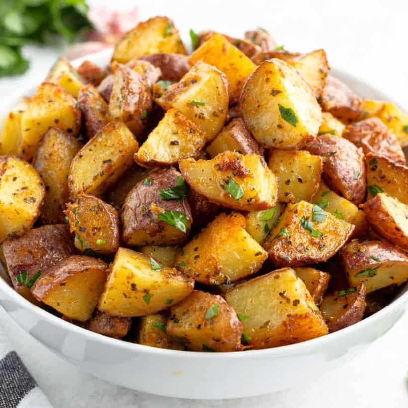 Garlic_Parmesan_Roasted_Potatoes