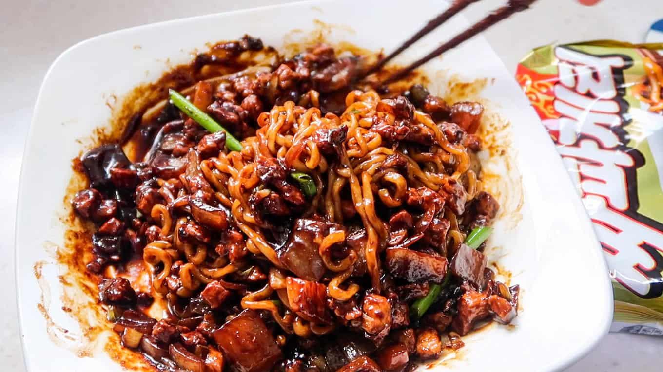 Korean_Noodles_Jjajangmyeon