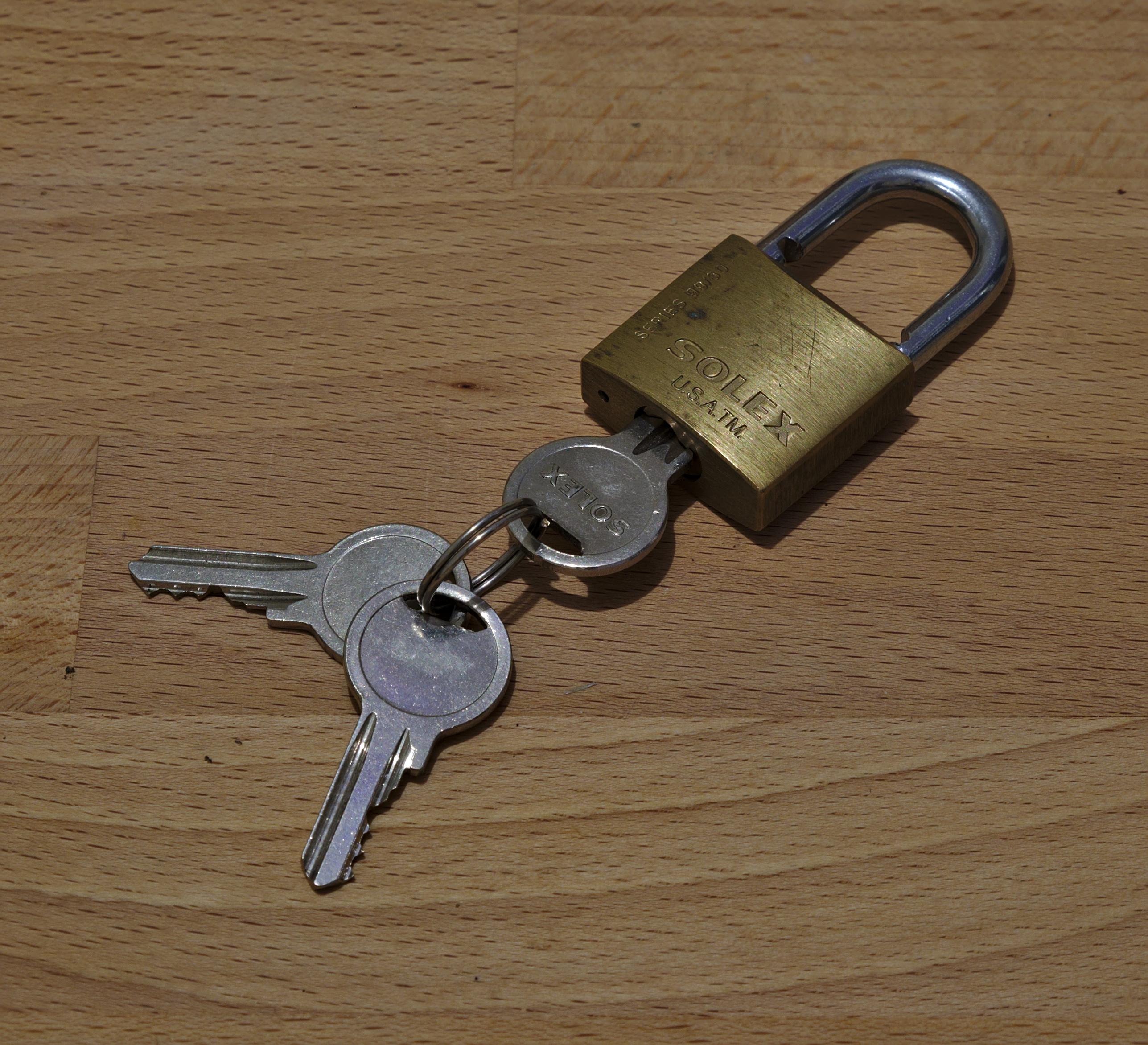 Padlock_Key