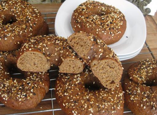 Pumpernickel_Bagel