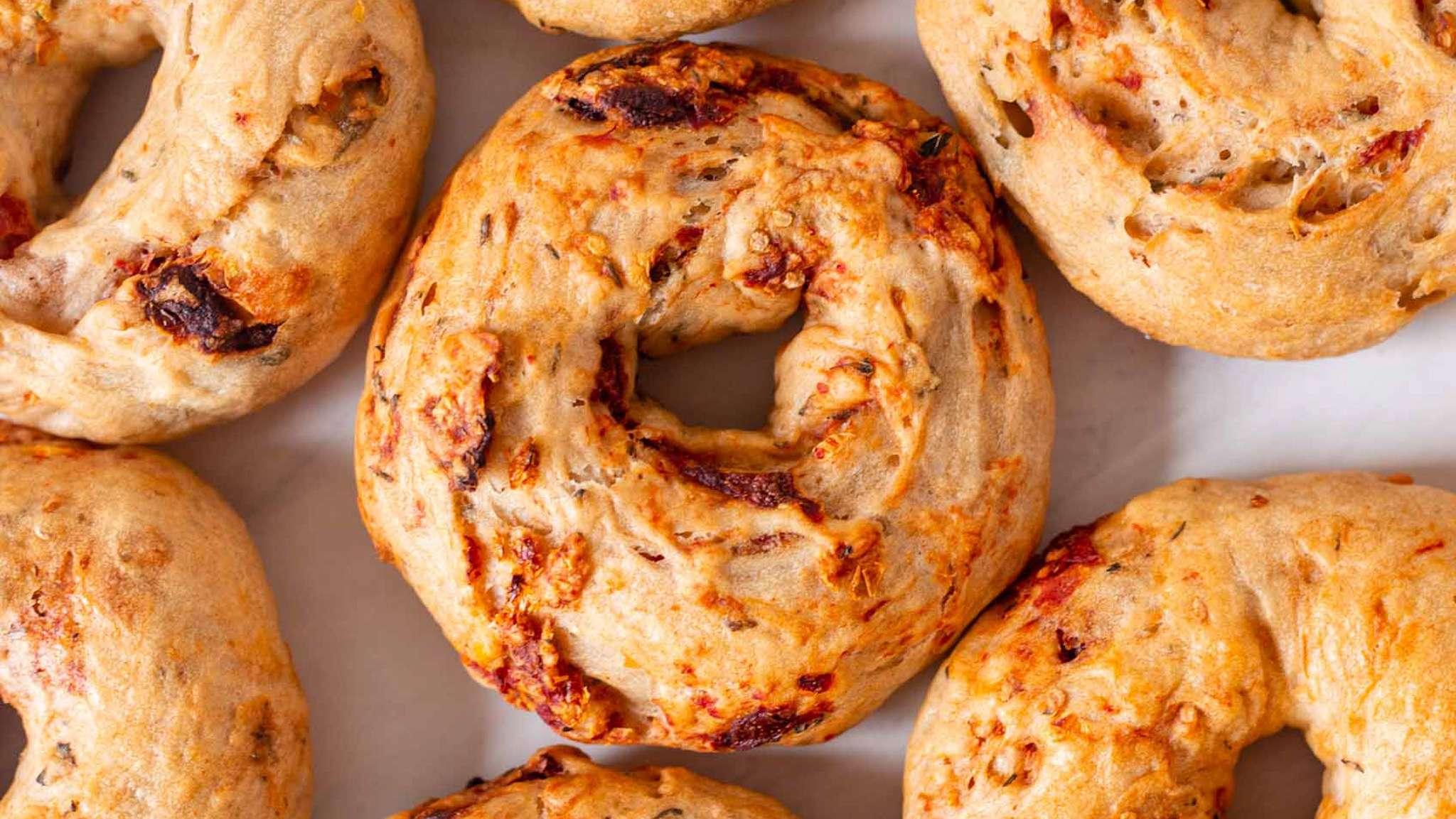 Sun-Dried_Tomato_Bagel