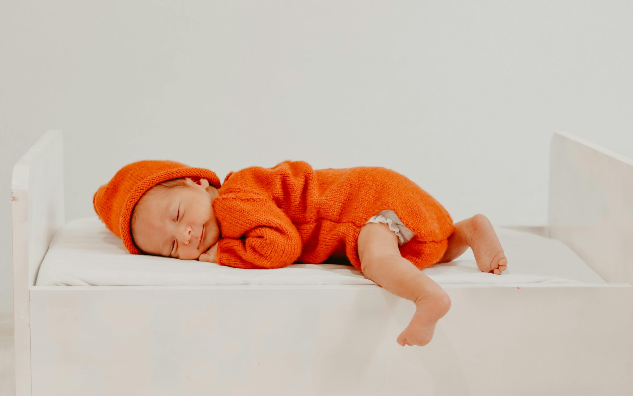 Posing Newborns and Other Helpful Tips for Photographers Working with New Parents