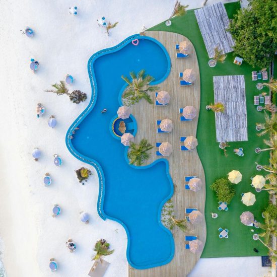 Luxury Travel Experiences to Try Once in Your Life During the Holidays