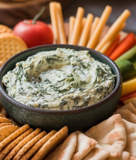 Best Foods to Serve with Spinach Dip