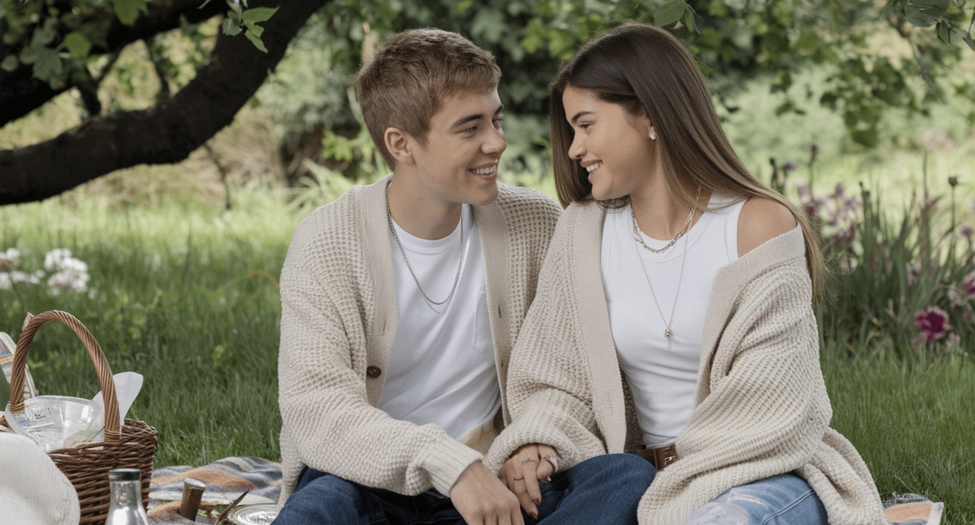 Sometimes_the_sweetest_moments_come_from_simple_conversations_These_light-hearted_topics_help_keep_the_spark_alive_and_create_those_special_moments_youll_remember
