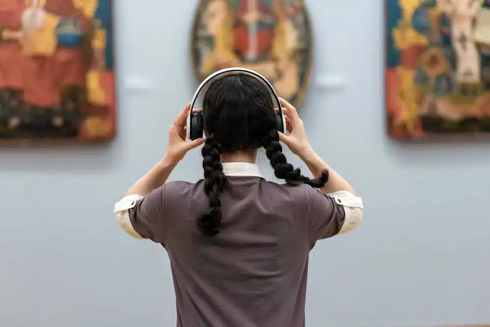 Use an Audio Guide