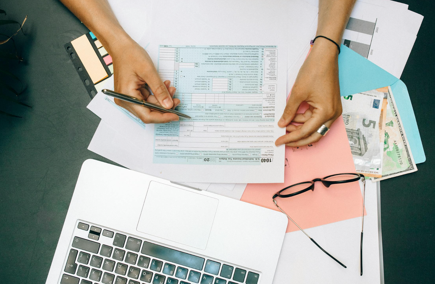 Family Finances Without Borders: Your Guide to Cross-Border Tax