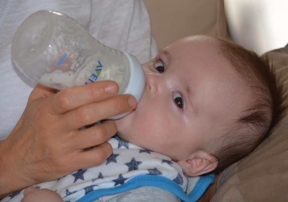 Common Myths About Baby Formula Debunked for New Moms