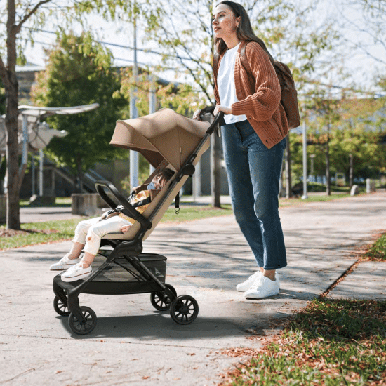 Choose the Best Travel Strollers with Folding Features for childs