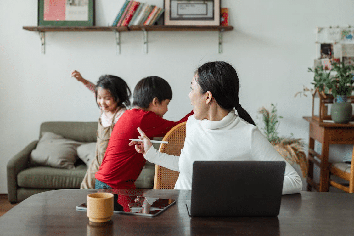 Boxes, Bodegas, and Breakdowns: A NYC Mom’s Guide to Moving Without Losing It