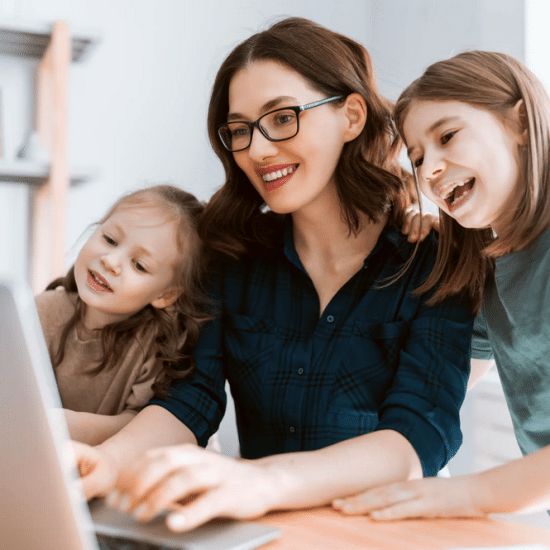 6 Reasons Why Mothers Prefer MacBooks For Their Children