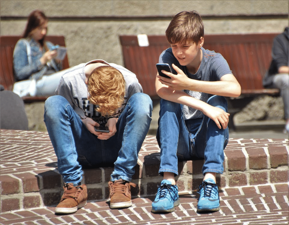 How to Teach Teens About Responsible Gambling and Safe Gaming